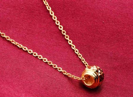 Can you wear gold jewelry if you have a lot of earth in your Bazi (What kind of career is suitable for people with a lot of earth in their Bazi)