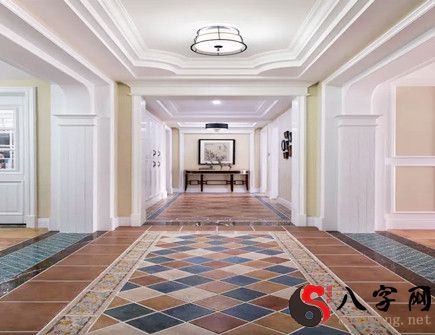 Decoration and Feng Shui Knowledge of Foyer Aisle