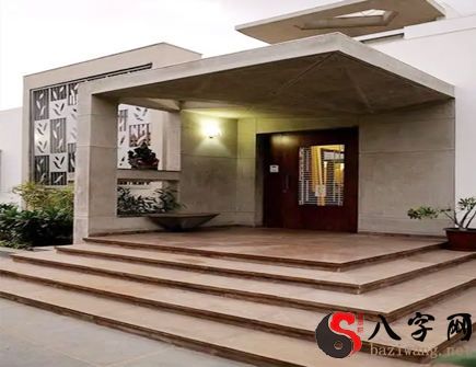 Feng Shui tips for villa gate steps