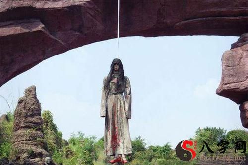 Dreaming that a stranger hanged himself