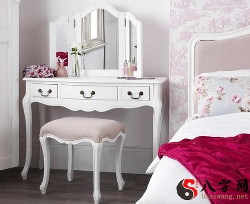 Dreaming of a dresser