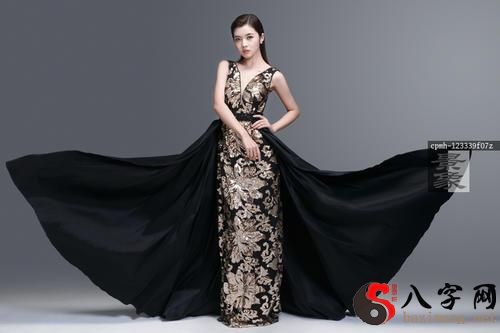 Dreaming of wearing an evening gown