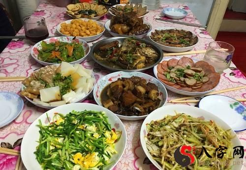 Dreaming of a hearty table