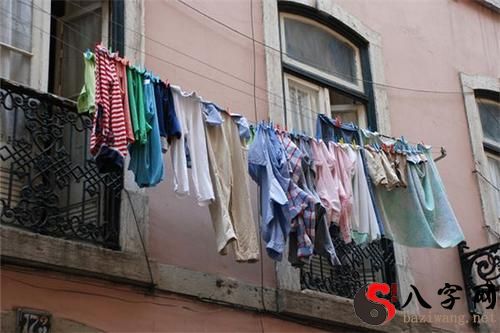 Dreaming of collecting clothes