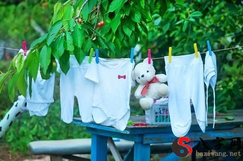 Dreaming of hanging clothes to dry