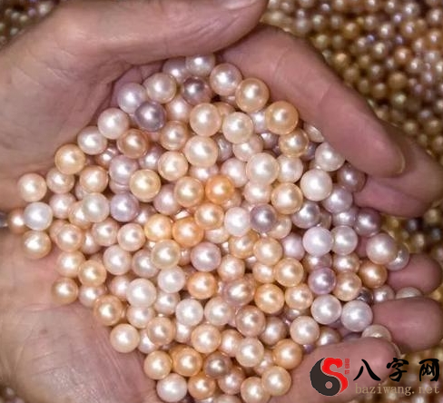 Dreaming of many pearls