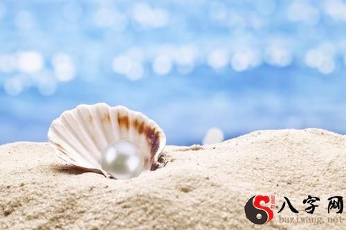 Dreaming of pearl shells