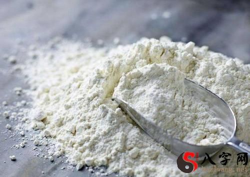I dreamed of getting flour all over my face.