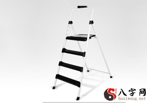 Dreaming of a broken ladder