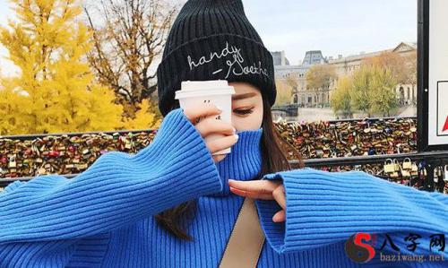 Dreaming of blue clothes