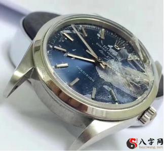 Dreaming of a broken watch mirror