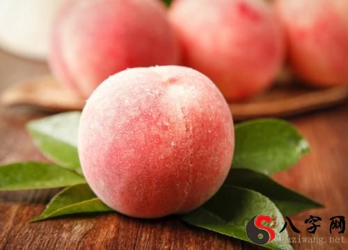Dreaming of ripe peach chunks