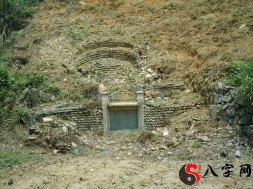 Dreaming of Qing Dynasty Tombs