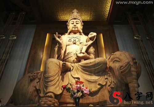 I dreamt that the Bodhisattva had fallen over.
