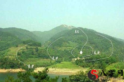 Dreaming of ancestral graves with good feng shui