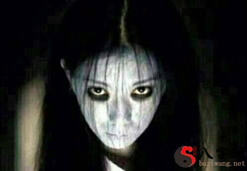 Dreaming of a female ghost