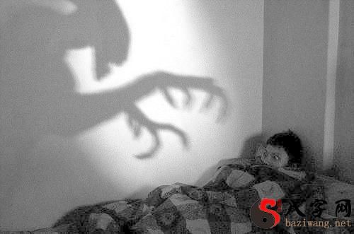 Dreaming of ghosts crawling all over my body
