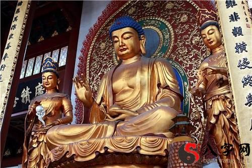 Dreaming of a glowing golden body of a Buddha statue