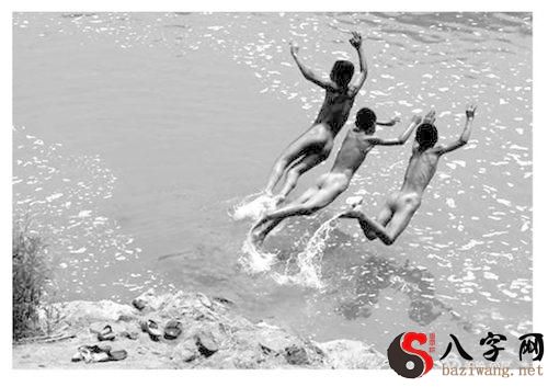Dreaming of bathing in a river