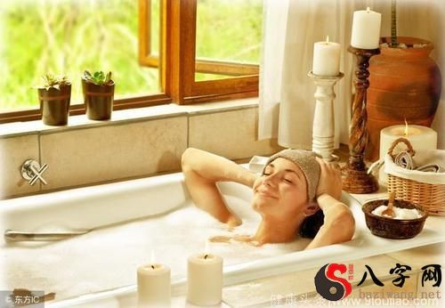 Dreaming of bathing in a steam sauna