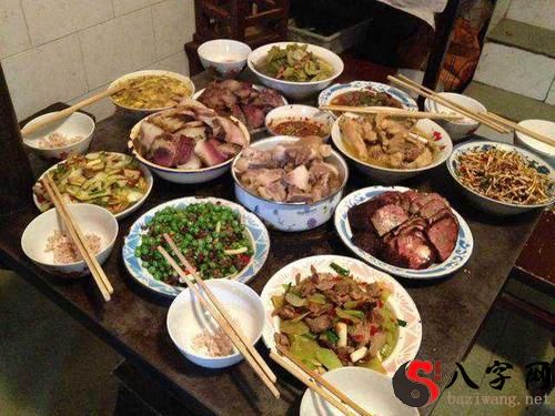 Dreaming of entertaining guests at home for dinner