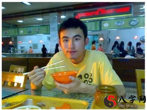 Dreaming of a man eating from a bowl