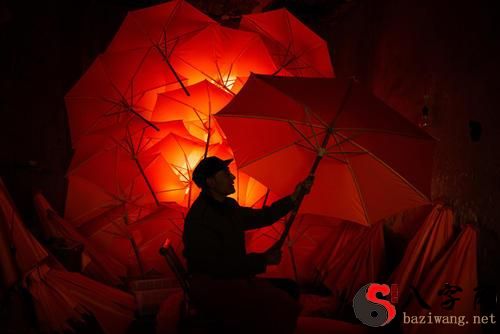 Dreaming of a lantern on fire