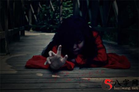 Dreaming of a ghost in red