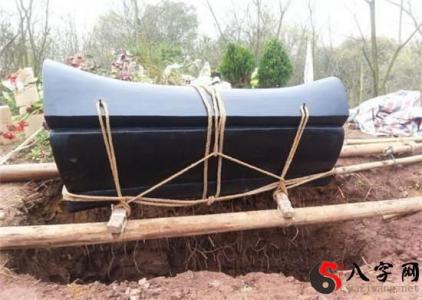 Dreaming of a corpse in a coffin