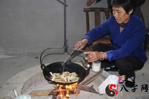 Dreaming of a fire and stir-frying