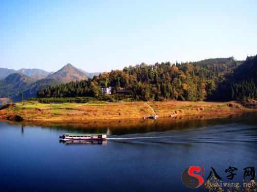 Dreaming of a big river in the village