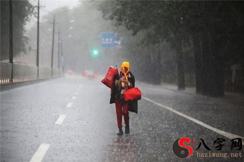 Dreaming of luggage in the rain