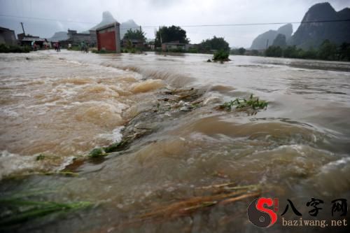 Dreaming of rain and flooding