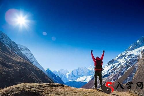 Dreaming of going to the top of a mountain
