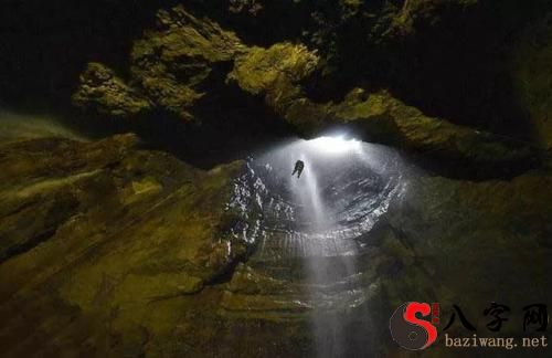 Dreaming of falling into a cave