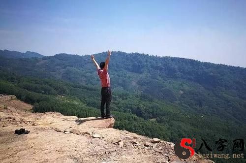 Dreaming of falling off a mountaintop