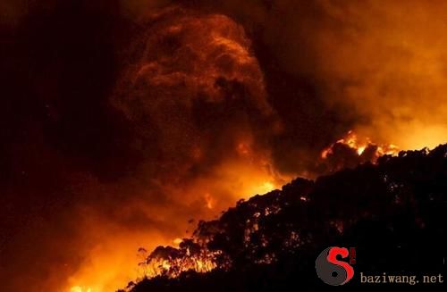 Dreaming of an oversized mountain fire