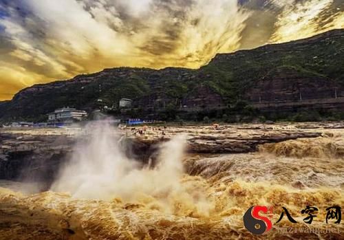 Dreaming of the Yellow River flooding