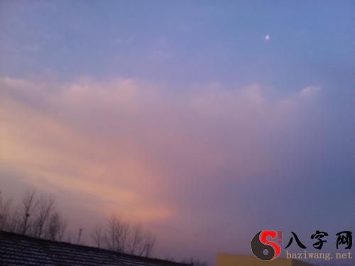 Dreaming of a crack in the sky