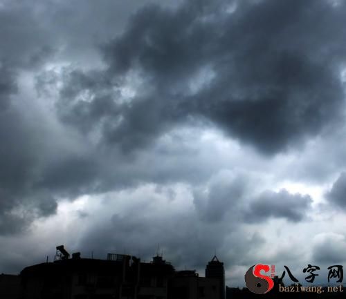 Dreaming of black clouds