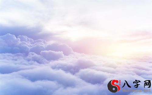 Dreaming of a sea of clouds