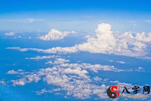 Dreaming on clouds