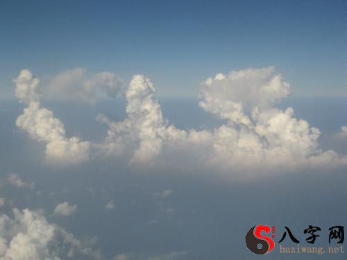 Dreaming of clouds in many shapes