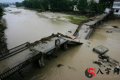 Dreaming of a collapsed bridge