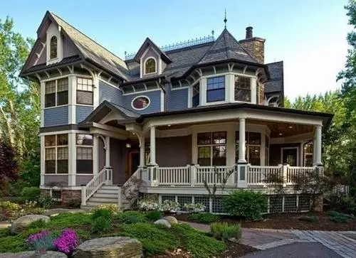Dreaming of a luxurious villa