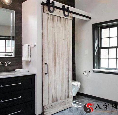 Dreaming of a broken door