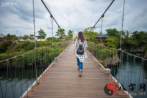 Dreaming of going over a bridge