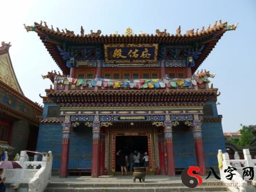 Dreaming of going to the temple