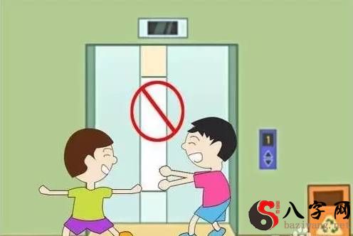Dreaming of an elevator pinching a child