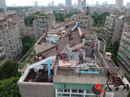 Dreaming of tearing down a roof